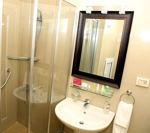 Saint John Hotel