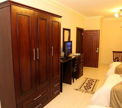 Saint John Hotel