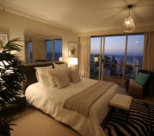 Gold Coast Amor'e Luxury Sub Penthouse at Contessa