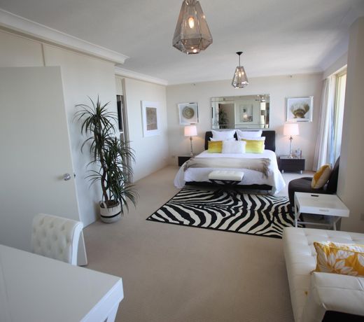Gold Coast Amor'e Luxury Sub Penthouse at Contessa