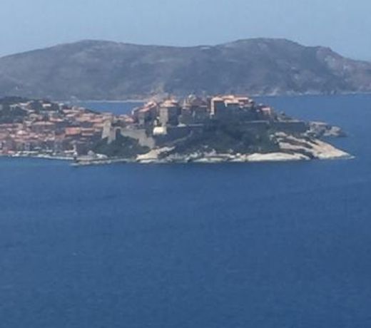 Calvi au soleil