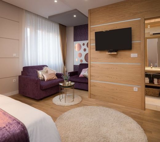 VIP Rooms