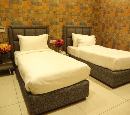 HOTEL RIYASAT