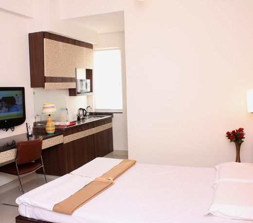 OYO 8456 Hotel Orient