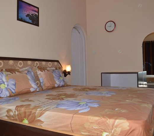 Paradise Luxury Home Stay