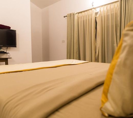 Hill Top Goa Lodge