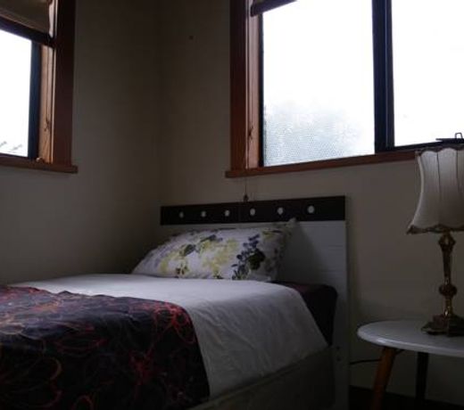 HAMILTON GOLF LODGE