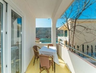 Apartments Rental Apartment Pag-Vlasici - Vlasici, 2 bedrooms, 4 persons