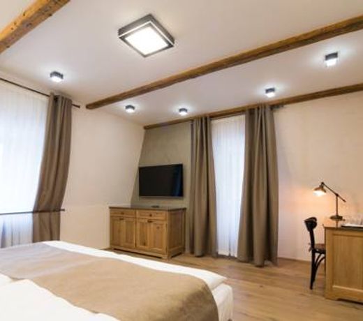 Hotel Male Versailles