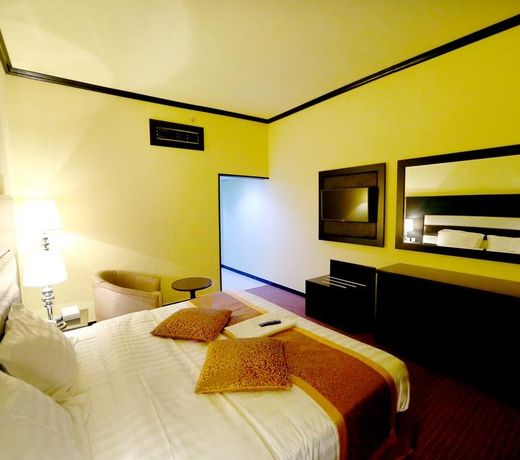 Aliqbal Hotel