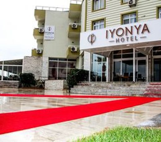 Iyonya Hotel