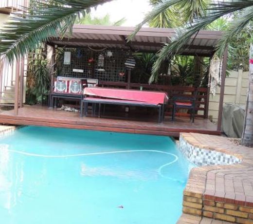 African Rose Guesthouse