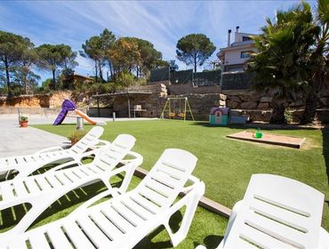 อพาร์ทเมนท์ Lovely villa in the resort of Les Comes, Sils, only 15 min from Costa Brava beaches!