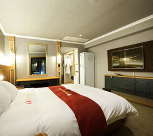 Ariana Hotel
