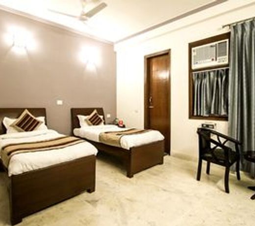 OYO 7785 Kumar Residency
