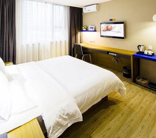 Yeste Hotel