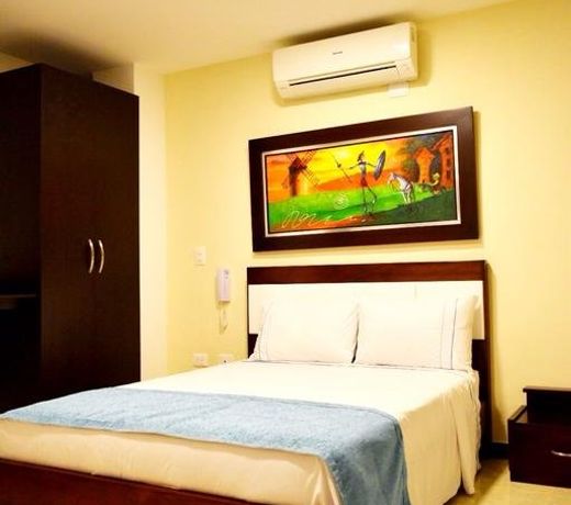 Hotel Manantial