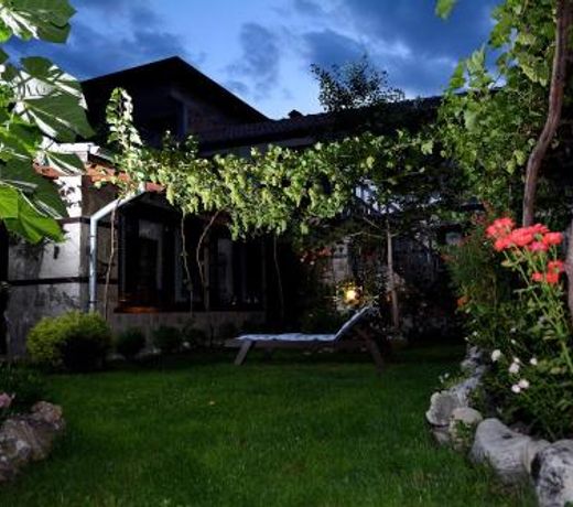 Trenchova Guest House
