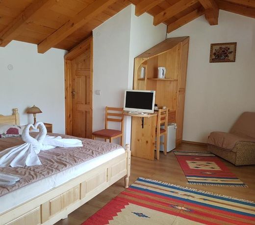 Trenchova Guest House