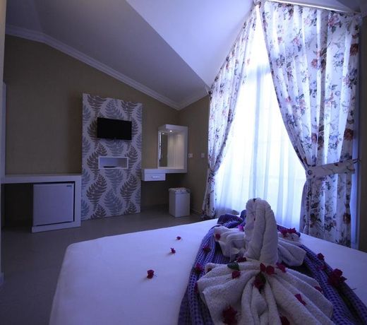 Mimoza Hotel