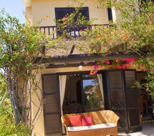 KAMARES VILLAS