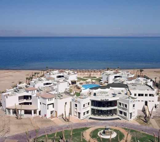 SeaSun Hotel