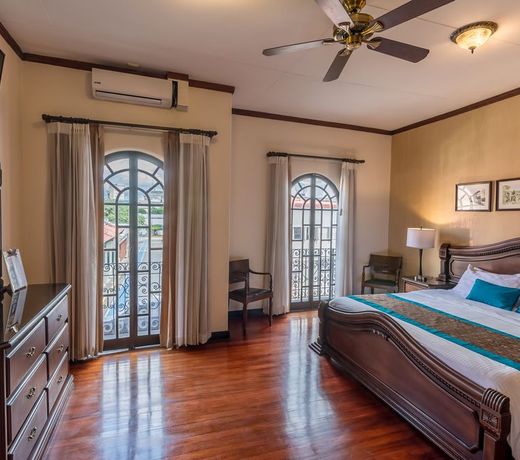 Hotel Colonial