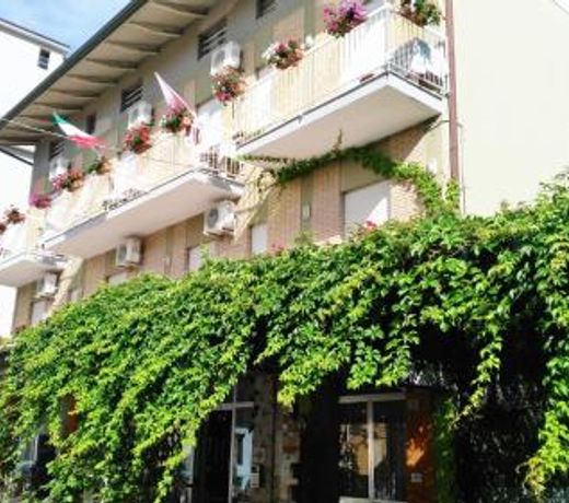 Hotel Simon