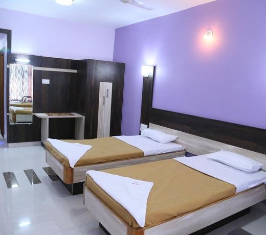 Hotel Hari Priya International