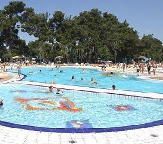 Holiday Centre Bi village