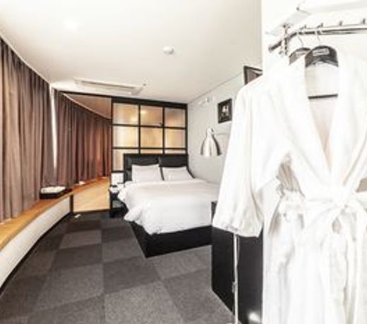 Gangneung Tourist Hotel