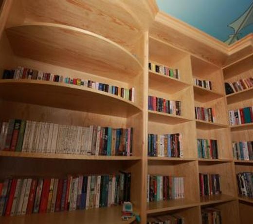 Sihirli Ki̇tap Kahve Konuk Evi̇