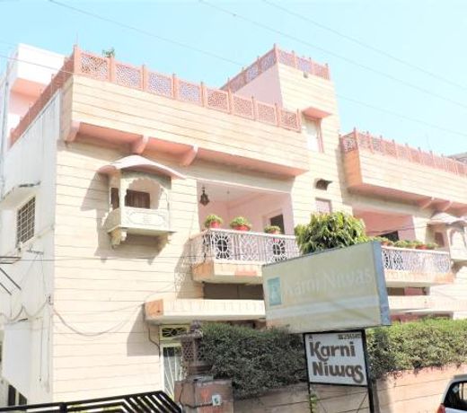 Hotel Karni Niwas