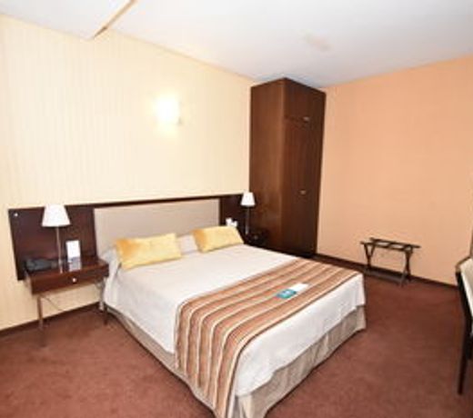 Hotel Tower Inn & Suites