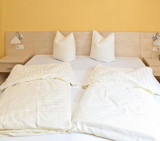 Pension KÃ¶hler xxx Fruhstuckspension incl Sommercard xxx