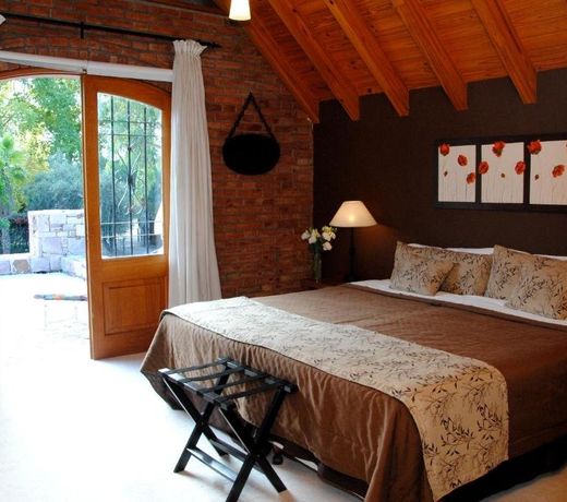 Suter Petit Hotel