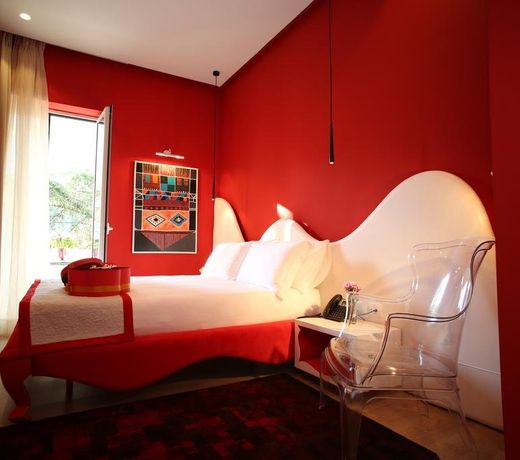 Divina Boutique Hotel