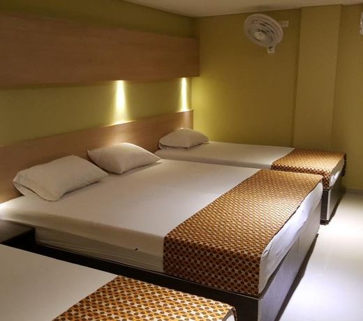 Hotel 56 Avenue Plaza