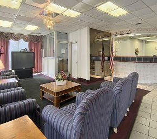 Travelodge Brook Park/Cleveland Airport