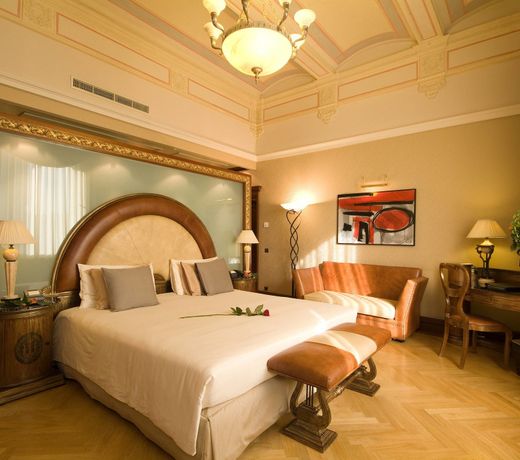 NH Collection Prague Carlo IV
