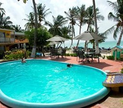Hotel Cocoplum Beach