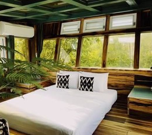 Sun Moon Lake Secret Garden Villa
