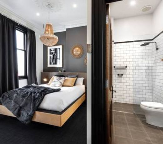 East Brunswick Hotel