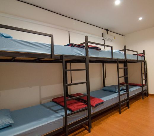 WE Pakchong hostel