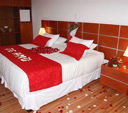 Top Deck Hotel