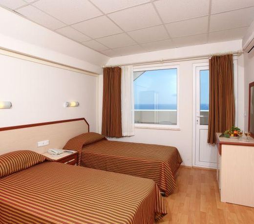PALMERAS BEACH HOTEL
