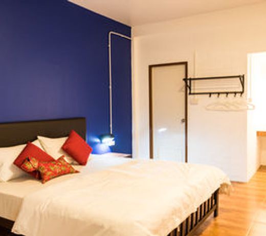 Josh Hotel