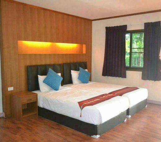 Ruenchan Resort at Saithai