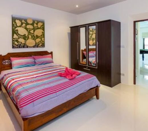RATANA VILLA - PATTAYA HOLIDAY HOUSE WALKING STREET 7 bedrooms