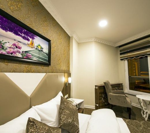 Kars-i Si̇ri̇n Otel